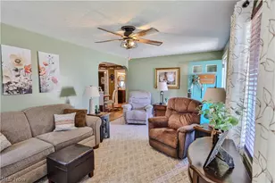 319 Superior St, Louisville, OH 44641 - Photo 14