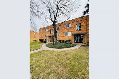 21045 Southbend Circle #8, Rocky River, OH 44116 - Photo 1