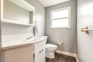 6826 Lynett Dr, Parma, OH 44129 - Photo 6