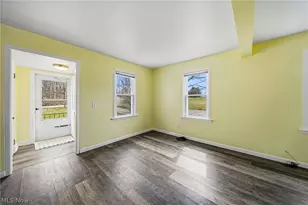 15904 Claridon Troy Rd, Burton, OH 44021 - Photo 8