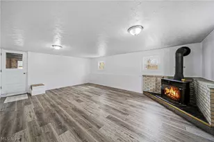 15904 Claridon Troy Rd, Burton, OH 44021 - Photo 12