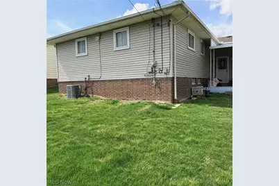 6081 Sunset Drive, Huber Heights, OH 44146 - Photo 4