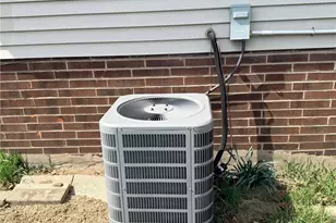 6081 Sunset Dr, Huber Heights, OH 44146 - Photo 8