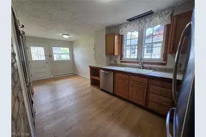 1720 Chestnut Street, Coshocton, OH 43812 - Photo 6