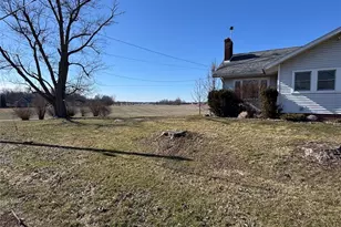 10131 Columbus Rd NE, Louisville, OH 44641 - Photo 22