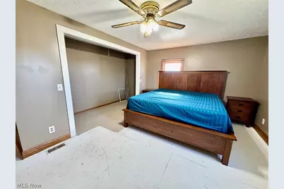 10131 Columbus Road NE, Louisville, OH 44641 - Photo 18