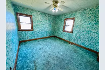 10131 Columbus Road NE, Louisville, OH 44641 - Photo 16