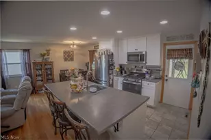 2310 Randolph Dr, Parkersburg, WV 26104 - Photo 2
