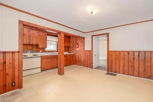 246 Grant St, Ravenna, OH 44266 - Photo 6