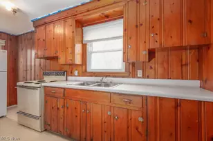 246 Grant St, Ravenna, OH 44266 - Photo 4
