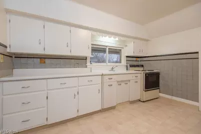 246 Grant Street, Ravenna, OH 44266 - Photo 18