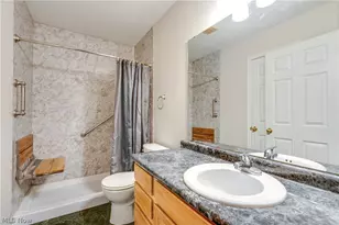 4046 Lindbergh Ave NW, Canton, OH 44718 - Photo 24