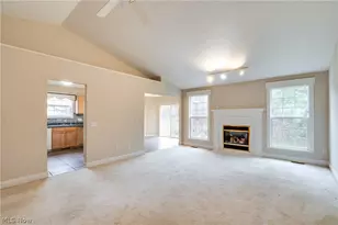 4046 Lindbergh Ave NW, Canton, OH 44718 - Photo 8