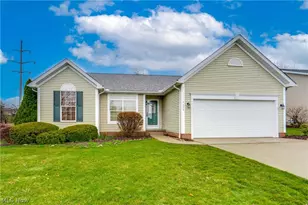 4046 Lindbergh Ave NW, Canton, OH 44718 - Photo 2