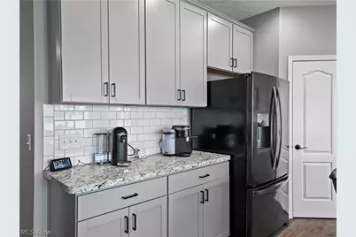 157 Kensington Way, Elyria, OH 44035 - Photo 18