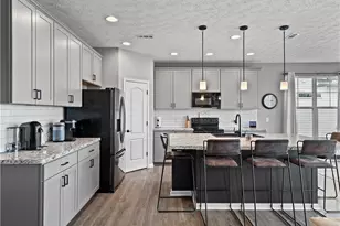 157 Kensington Wy, Elyria, OH 44035 - Photo 16