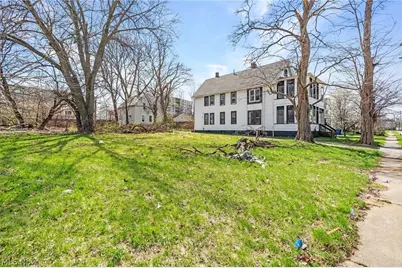 9610 Edmunds Avenue, Loveland, OH 44106 - Photo 4