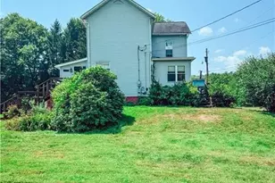 122 3rd St, Powhatan Point, OH 43942 - Photo 2