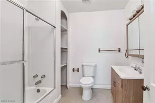 2815 Monroe Ave, Loveland, OH 44113 - Photo 32