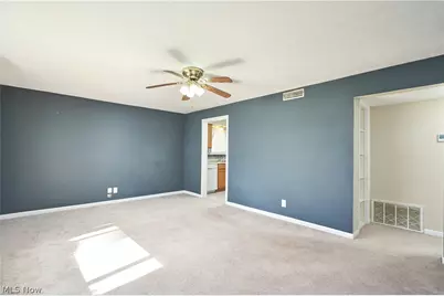 1011 Cooper Drive, Cuyahoga Falls, OH 44221 - Photo 16