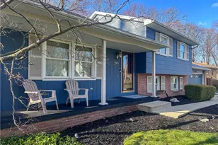 7915 Brookwood St NE, Warren, OH 44484 - Photo 2