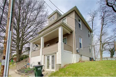 319 W Oxford Street, Alliance, OH 44601 - Photo 2