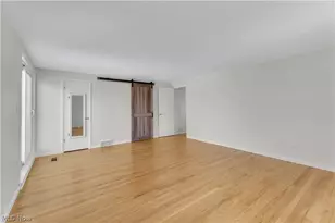 26928 Fairfax Ln, North Olmsted, OH 44070 - Photo 12