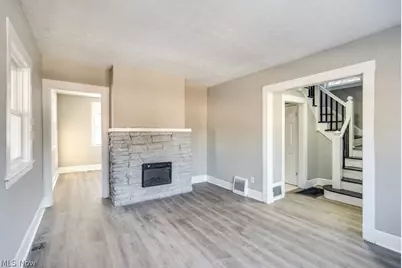 561 Melrose Street, Akron, OH 44305 - Photo 6