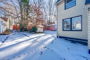 561 Melrose St, Akron, OH 44305 - Photo 28