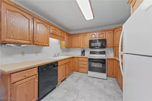 1450 Cove St NW, Uniontown, OH 44685 - Photo 16