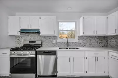 10870 Mount Overlook Avenue, Loveland, OH 44104 - Photo 14