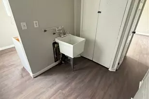 13613 Beachwood Ave, Loveland, OH 44105 - Photo 6