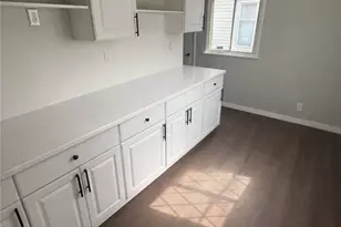 13613 Beachwood Ave, Loveland, OH 44105 - Photo 2