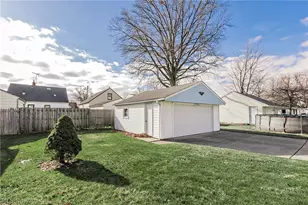 30104 Warren Rd, Wickliffe, OH 44092 - Photo 42