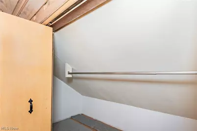 30104 Warren Road, Wickliffe, OH 44092 - Photo 32