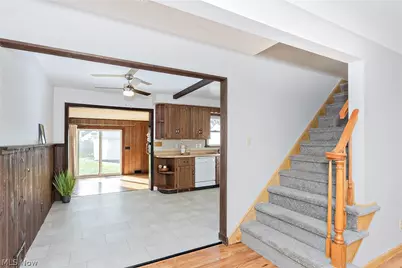 30104 Warren Road, Wickliffe, OH 44092 - Photo 8