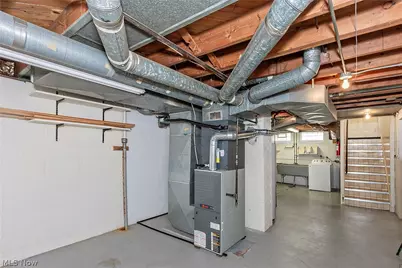 30104 Warren Road, Wickliffe, OH 44092 - Photo 38