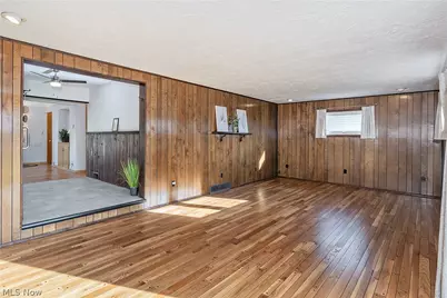 30104 Warren Road, Wickliffe, OH 44092 - Photo 14