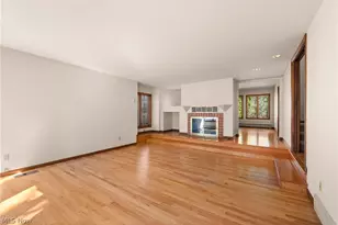 340 Edgemeer Pl, Oberlin, OH 44074 - Photo 10