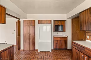 340 Edgemeer Pl, Oberlin, OH 44074 - Photo 18