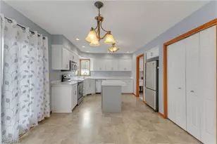 1023 Gulf Rd, Elyria, OH 44035 - Photo 8