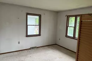 219 W College St, Scio, OH 43988 - Photo 4