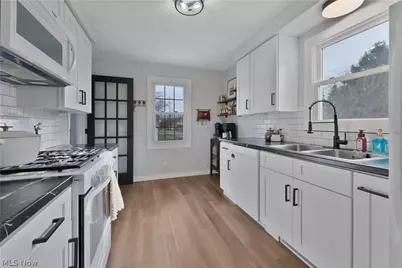 261 Sexton Street, Struthers, OH 44471 - Photo 4