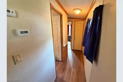 54290 Pipe Creek Road, Jacobsburg, OH 43933 - Photo 8