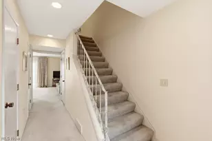 19281 Idlewood Trail, Strongsville, OH 44149 - Photo 4