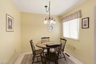 19281 Idlewood Trail, Strongsville, OH 44149 - Photo 10