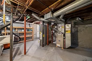 6635 Lake Ave, Elyria, OH 44035 - Photo 22