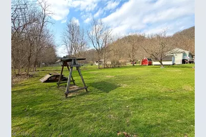 54312 Pipe Creek Road, Jacobsburg, OH 43933 - Photo 14