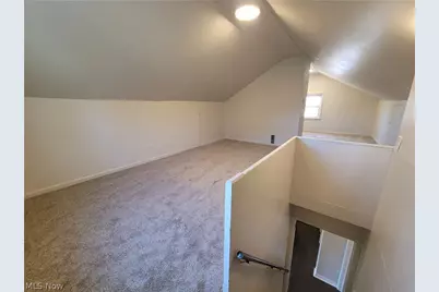 923 Russell Avenue, Akron, OH 44307 - Photo 16