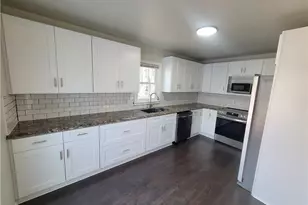 923 Russell Ave, Akron, OH 44307 - Photo 2